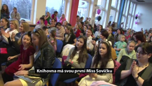 Karvinská regionální knihovna má svou první Miss Sovičku