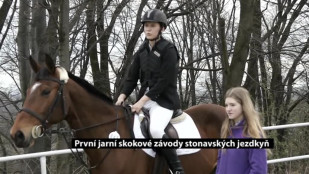 První jarní skokové závody stonavských jezdkyň