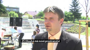 ZŠ Dlouhá má nové prostranství