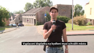 Vyplacení doplatku na bydlení musí schválit město