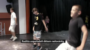 Rodiče uspořádali dětem radovánky