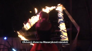 Bez komentáře: Ohňová show na Masarykově náměstí