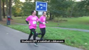 Studenti karvinské OPF si zaběhali s děkanem