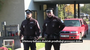 Hřbitovy během dušiček prodlužují provozní dobu