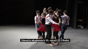 ZŠ Cihelní oslavila 55 let vánoční akademií