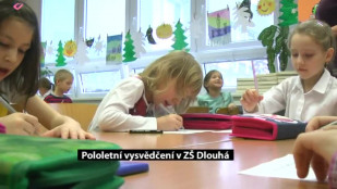 Pololetní vysvědčení v ZŠ Dlouhá