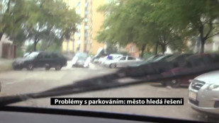 Problémy s parkováním: město hledá řešení