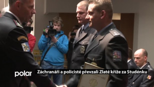 Záchranáři a policisté převzali Zlaté kříže za Studénku