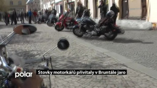 Stovky motorkářů přivítaly v Bruntále jaro