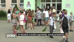 Ve školách zvonilo naposledy, začaly prázdniny