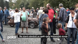 Na staré náměstí se opět sjely historické stroje