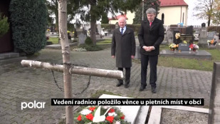 Vedení radnice položilo věnce u pietních míst v obci