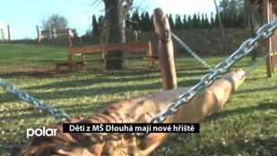 Děti z MŠ Dlouhá mají nové hřiště