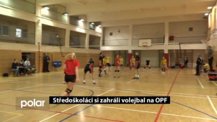 Středoškoláci si zahráli volejbal na OPF