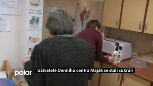 Uživatelé Denního centra Maják Charity F-M se stali cukráři