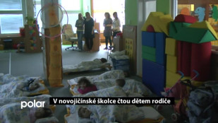 V novojičínské školce čtou dětem rodiče