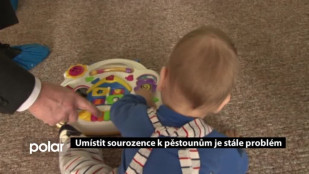 Umístit sourozence k pěstounům je stále problém