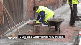 Na ulici Jana Švermy vzniká nový chodník