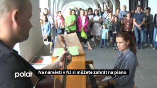 Na náměstí v NJ si můžete zahrát na piano