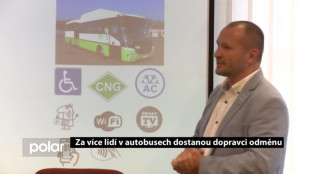 Za více lidí v autobusech dostanou dopravci odměnu