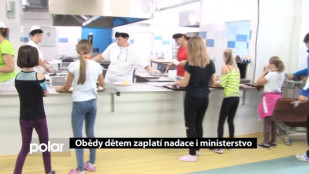 ​Obědy dětem platí nadace a nově i ministerstvo