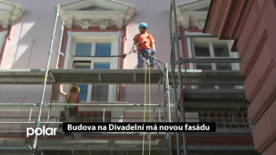 Budova na Divadelní má novou fasádu