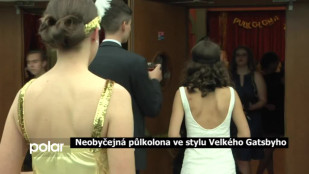 Neobyčejná půlkolona ve stylu Velkého Gatsbyho