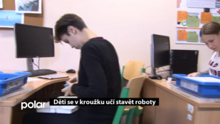 ​Děti se v kroužku učí stavět roboty