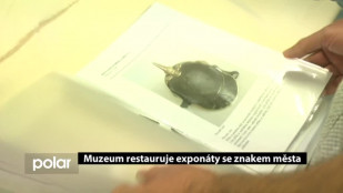 Muzeum restauruje exponáty se znakem města