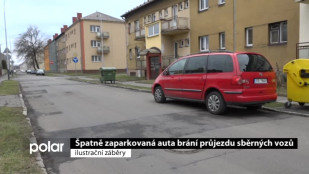 Špatně zaparkovaná auta brání průjezdu sběrných vozů