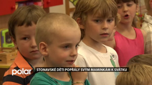 Stonavské děti popřály svým maminkám k svátku