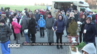 Dvorce přivítaly borce, vítěze Velké Pardubické