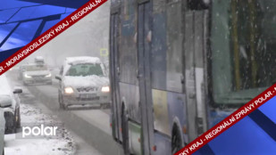 Silničáři dnes nasadili veškerou techniku na odklízení sněhu