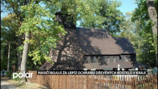 Hasiči bojují za lepší ochranu dřevěných kostelů v kraji