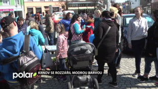 Krnov se rozzářil modrou barvou