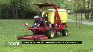 Sečení trávy je kvůli proměnlivému počasí ve skluzu