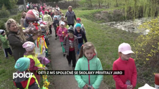 Děti z MŠ společně se školáky přivítaly jaro