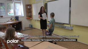 Rozdaniu świadectw towarzyszyły łzy wzruszenia