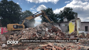 Budova bývalého zdravotního střediska šla k zemi