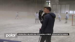 Mlha, že by se dala krájet. Tak to vypadá na stadionu v Orlové. Město investuje do vzduchotechniky