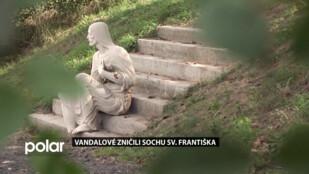 Nic jim není svaté! Vandalové zničili sochu na Farské cestě mezi Ludgeřovicemi a Vrablovcem