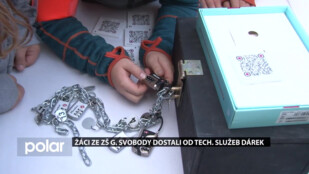 Děti za plastového pavouka dostaly od Technických služeb dárek v podobě únikové hry