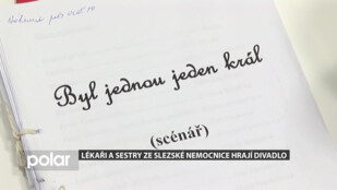 Zdravotnické divadlo ve Slezské nemocnici. Sestry i lékaři zahráli pacientům na dětském oddělení