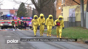 Simulovaný únik nebezpečného čpavku prověřil hasiče z Havířova, kteří museli evakuovat zimní stadion