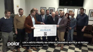 Vlhkostí sužovaný červený kostel ve Frýdku se dočká opravy. Peníze darovali lidé i radnice