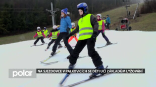 Na příměstské sjezdovce v Palkovicích se děti učí základům lyžování