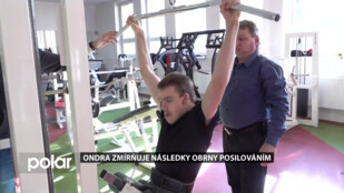 Osmnáctiletý Ondra bojuje se spastickou obrnou v posilovně, výsledek je ohromný