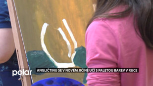 Angličtinu se v Novém Jičíně učí u malířského stojanu