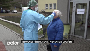 Nemocnice zpřísňují preventivní opatření. Všem budou měřit teplotu, omezí plánované operace