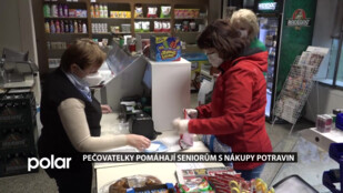 Stonavské pečovatelky pomáhají seniorům s nákupy potravin, pomoc potřebným nabízí také obec